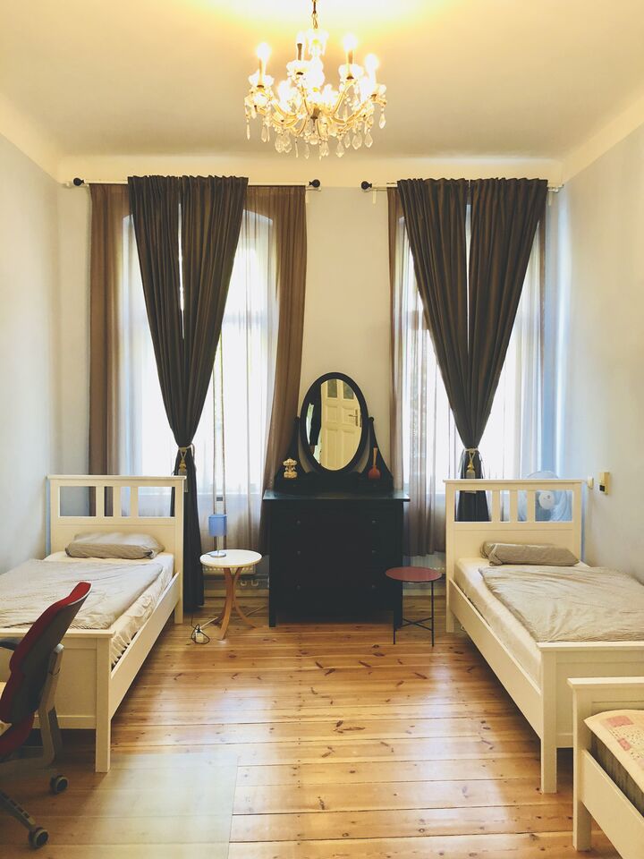 room detail thumbnail 0