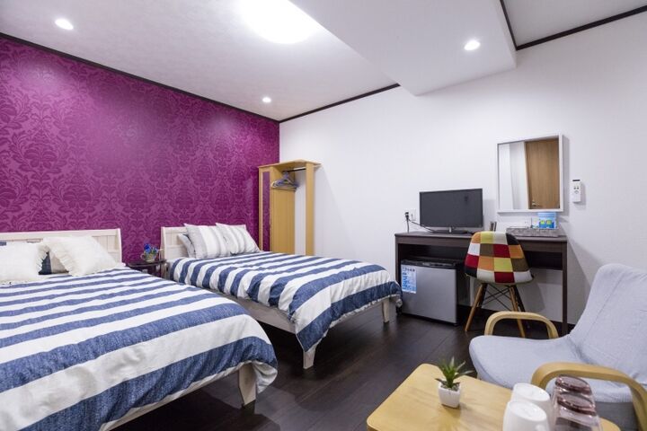 room detail thumbnail 0