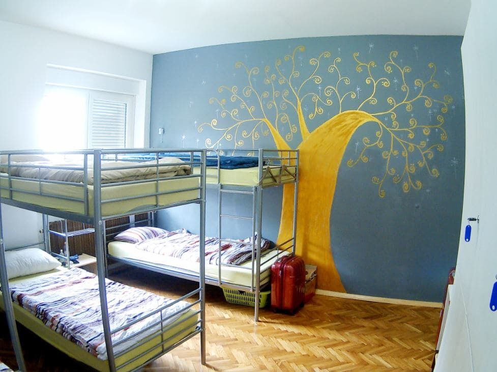 room detail thumbnail 0