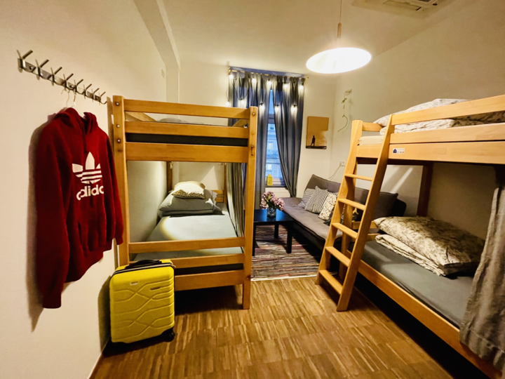 room detail thumbnail 0