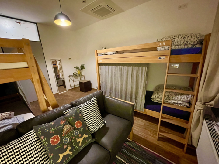 room detail thumbnail 0