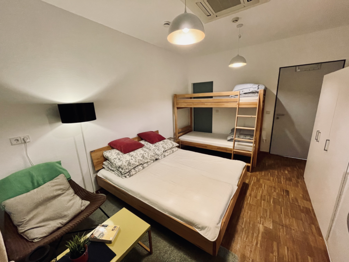 room detail thumbnail 0