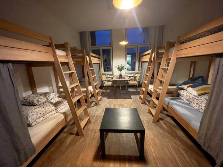room detail thumbnail 0