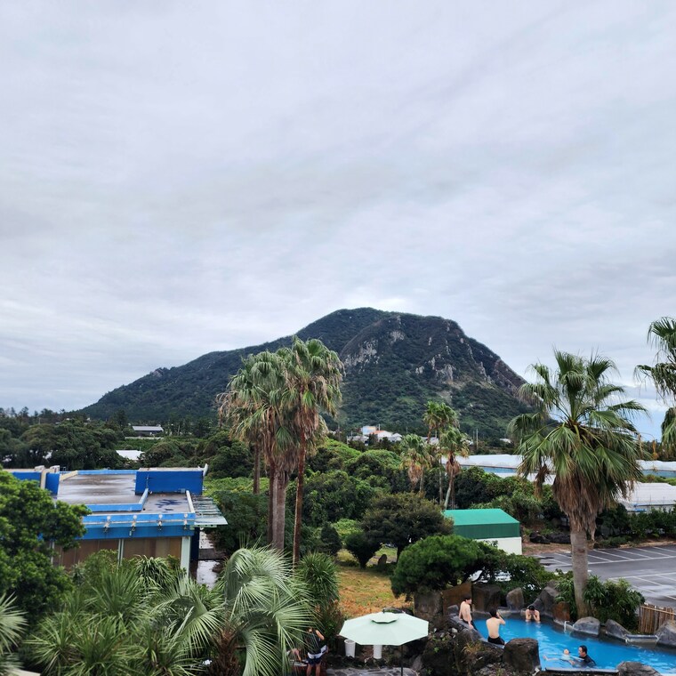 제주도 온천·수영장 - [★당일가능] 제주 산방산 탄산온천 + 추가 관광지... 수영장 - [★당일가능] 제주 산방산 탄산온천 + 추가 관광지 무료 입장권