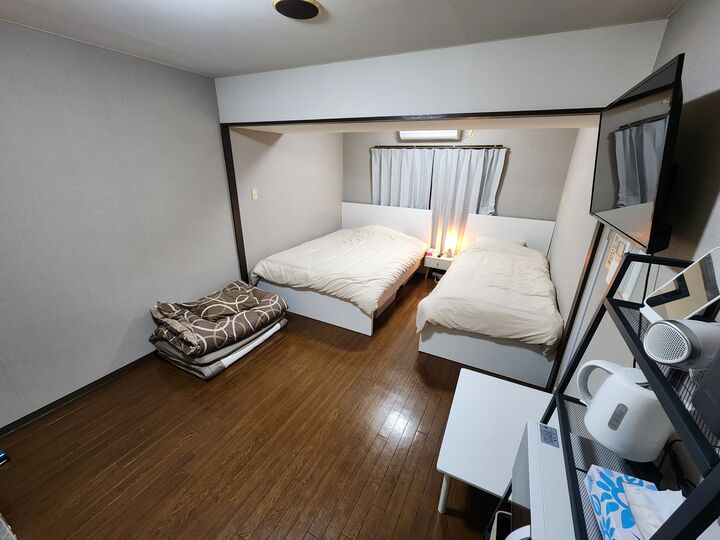 room detail thumbnail 0