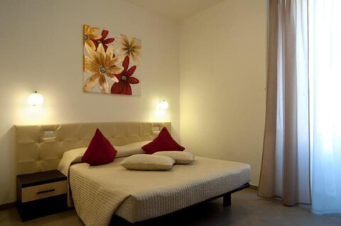 아라 파시스 인