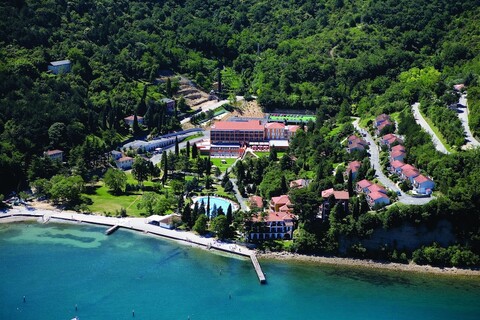 호텔 살리네라, 사바 호텔 & 리조트