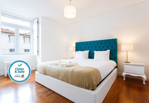 미샤 S 플라이스 앳 바이로 알토