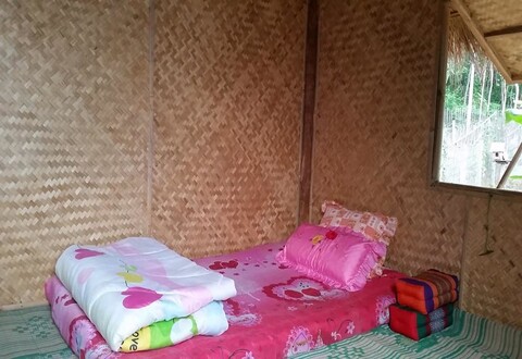 반 앵도이 홈스테이