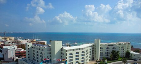 아쿠아마리나 비치 호텔