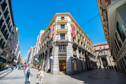 더 프티 팔라세 프레시아도스