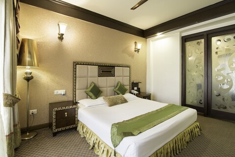 트리보 로이스 뉴 프렌즈 콜로니