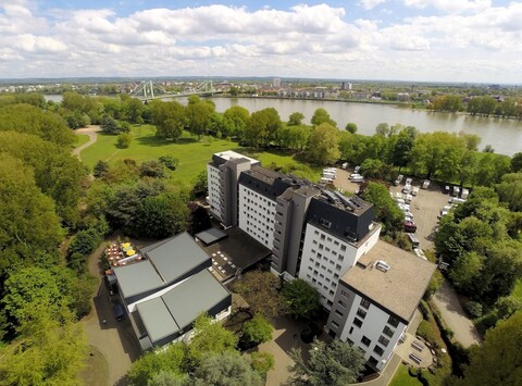 디제이에이치 시티 - 호스텔 쾰른-릴