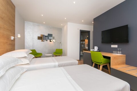 오라 럭셔리 룸