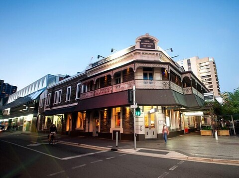 호텔 메트로폴리탄