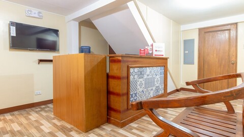 레드도어즈 - PNR 에스파나 스테이션