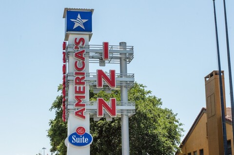 아메리카스 인 슈거랜드 스태퍼드