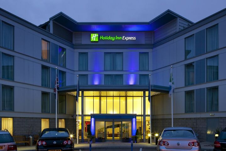 홀리데이 인 익스프레스 런던 스탠스테드 공항 바이 IHG-i