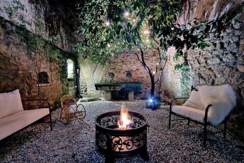 산 칼리스토 - WR 아파트먼트