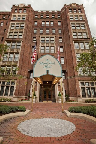 더 헨리 파크 호텔