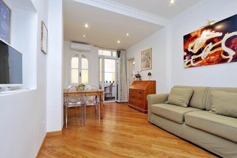 시스티나 - WR 아파트먼트