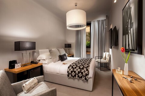 파리올리 플레이스