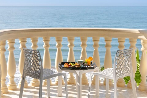 호텔 URH 시체스 플라야