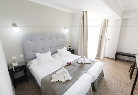 호텔 토보소 차파릴