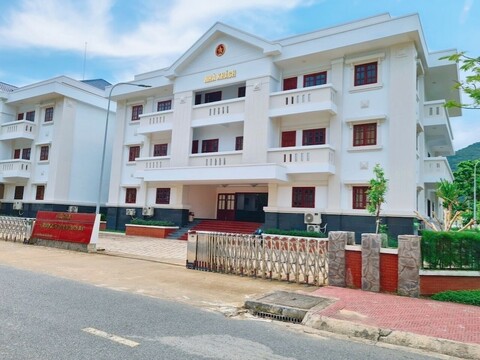 콘 다오 탄 손 낫 호텔