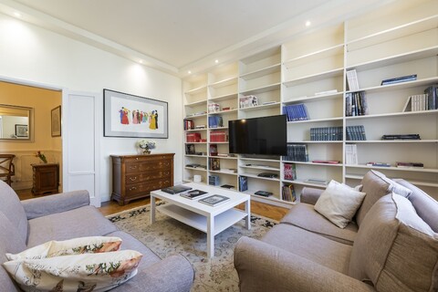 럭셔리 시뇨리아 바이 메가