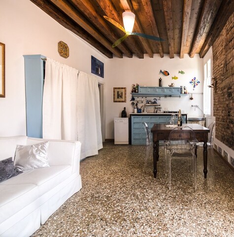 베니스 자르디니 비엔날 아파트먼트