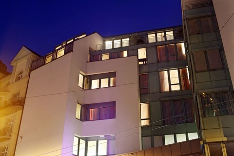 앰배서더 셀프 체크인 호텔