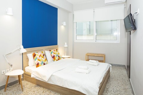 모나스티라키 플레이스