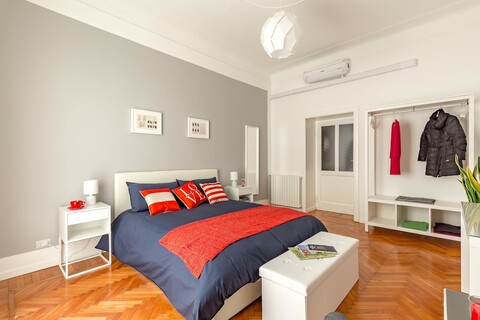 노타미 - 테일러스 홈 셈피오네