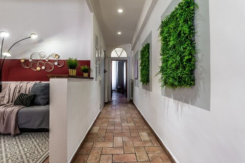 와인 아파트먼트 플로렌스 안소니카