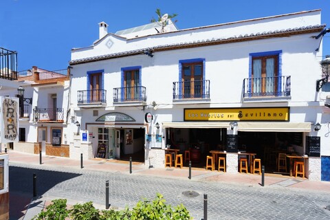 아파르타멘토스 페페 메사