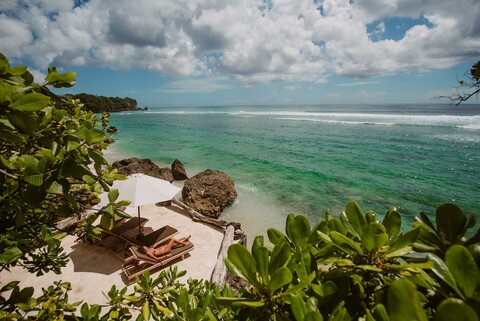 록 리프 비치 호텔