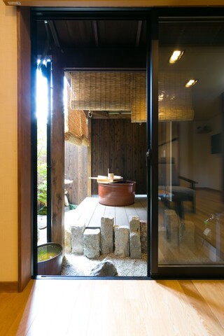 교토야 츠키 노 유 쿠카이