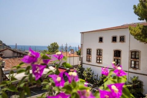 아달리아 포트 호텔