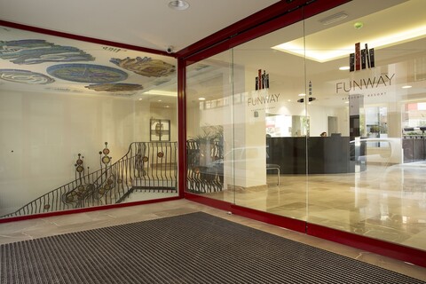 펀웨이 아카데믹 리조트 - 어른 전용