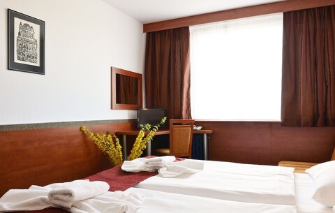 호텔 트라이스타