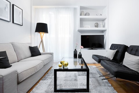 럭스 센트럴 아파트먼트 앳 콜로나키