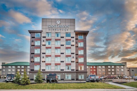 샌드맨 시그니처 캘거리 에어포트 호텔