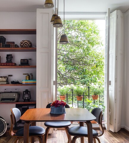 빈티지 하이트리츠 바이 더 로컬 웨이