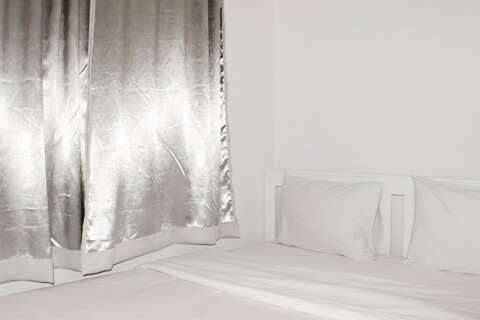 나이스  스파셔스 3BR 앳 메이카르타 아파트먼트