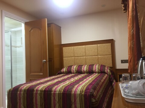 화이트 하우스 호텔 런던