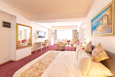 부쿠르 어코모데이션