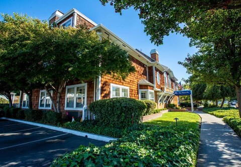 엘름 하우스 인