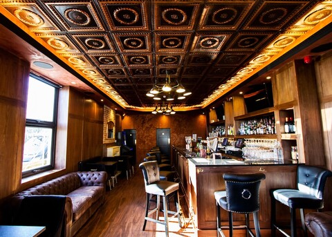 더 해들리 호텔