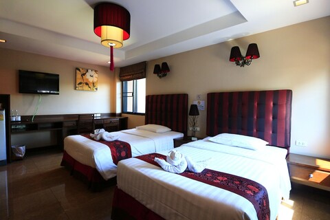 앳 홈 앳 치앙마이